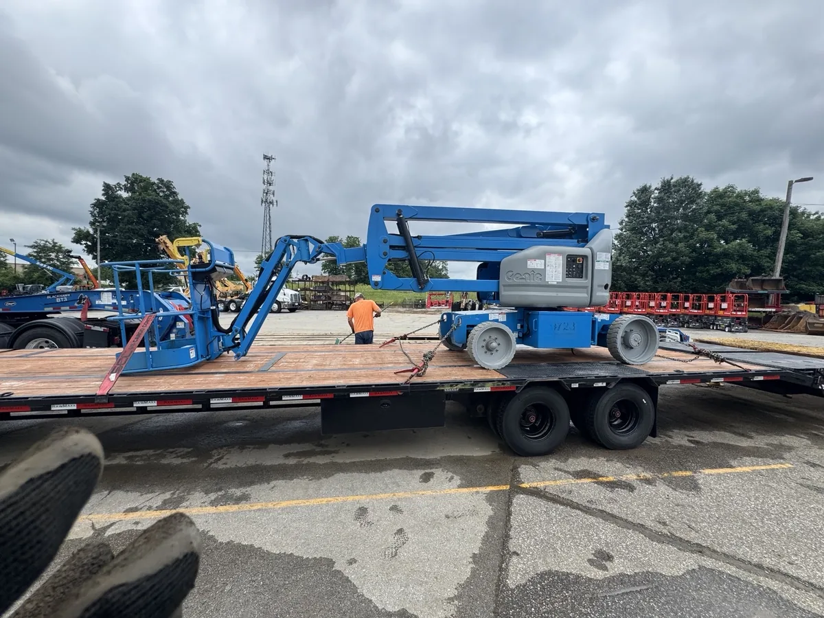 Aerial Lifts — Articulating Boom Lift